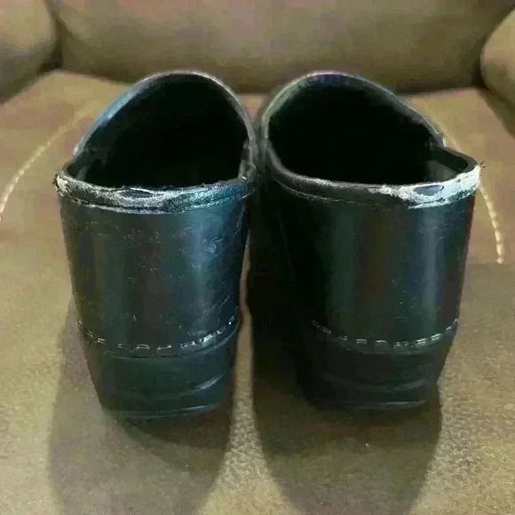 Dansko Black Clogs Size 40 US 9.5-10 - Picture 8 of 10